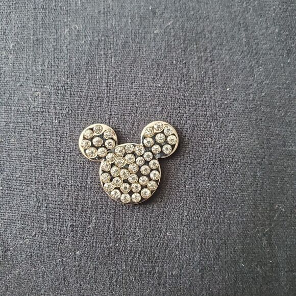 Lot of 10 Disney Mickey Mouse Medallions - Picture 1 of 3